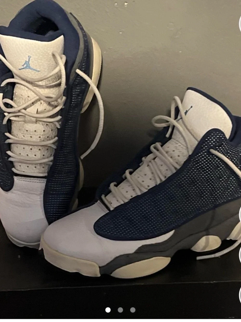 Jordan Men's Navy and White Retro Sneakers
